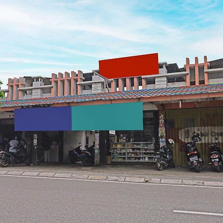 Spot On 92421 City Kost Syariah Пангкалпинанг Екстериор снимка