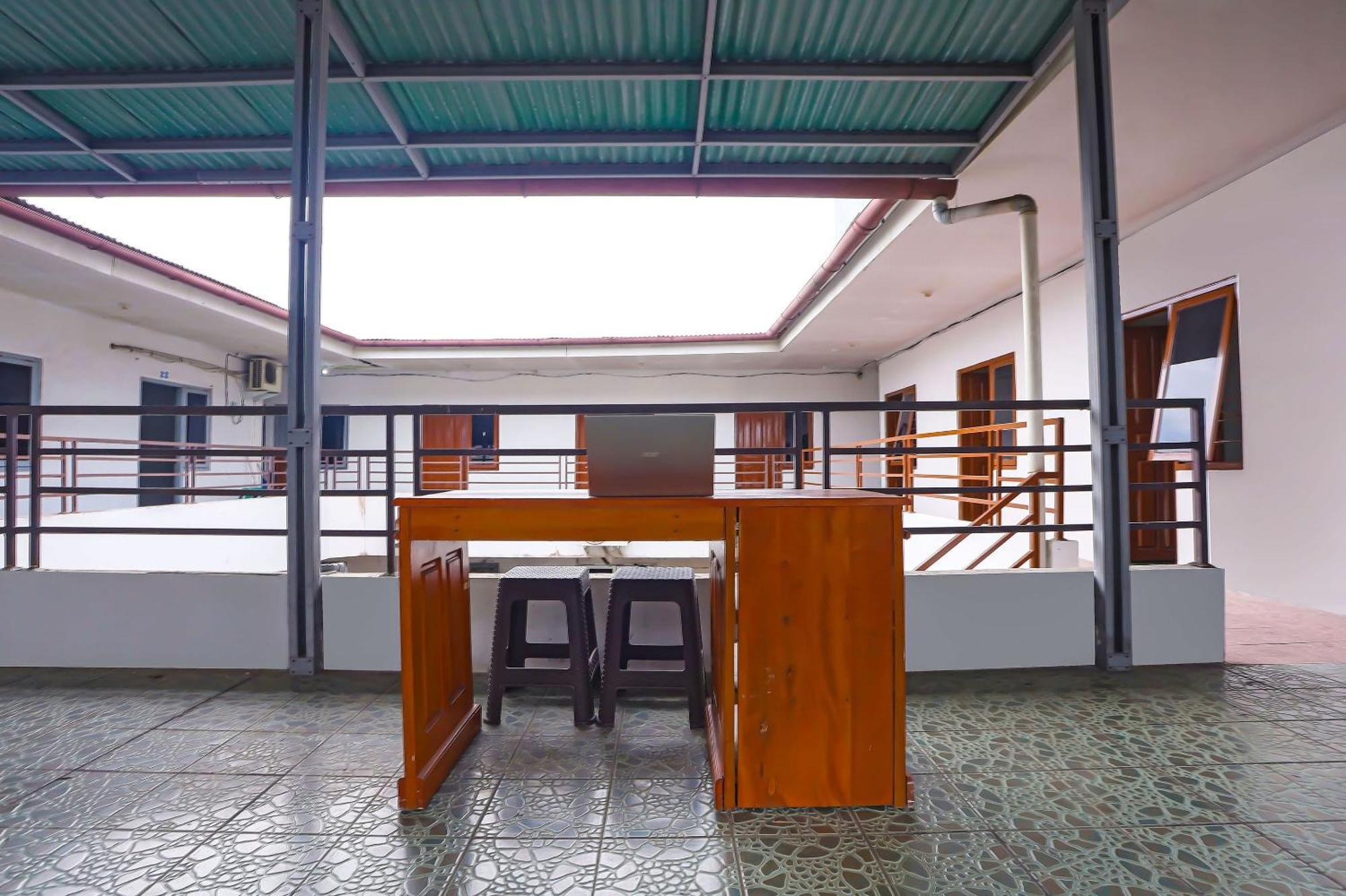 Spot On 92421 City Kost Syariah Пангкалпинанг Екстериор снимка