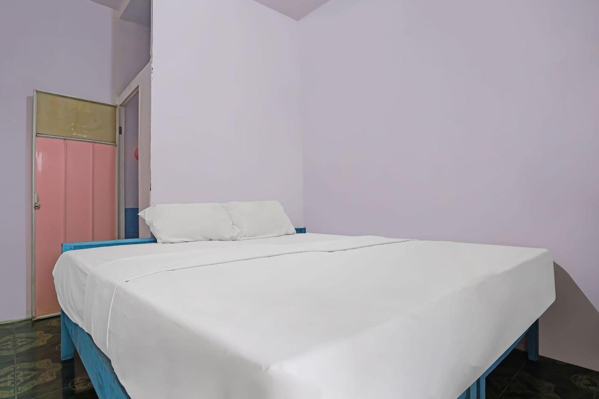 Spot On 92421 City Kost Syariah Пангкалпинанг Екстериор снимка